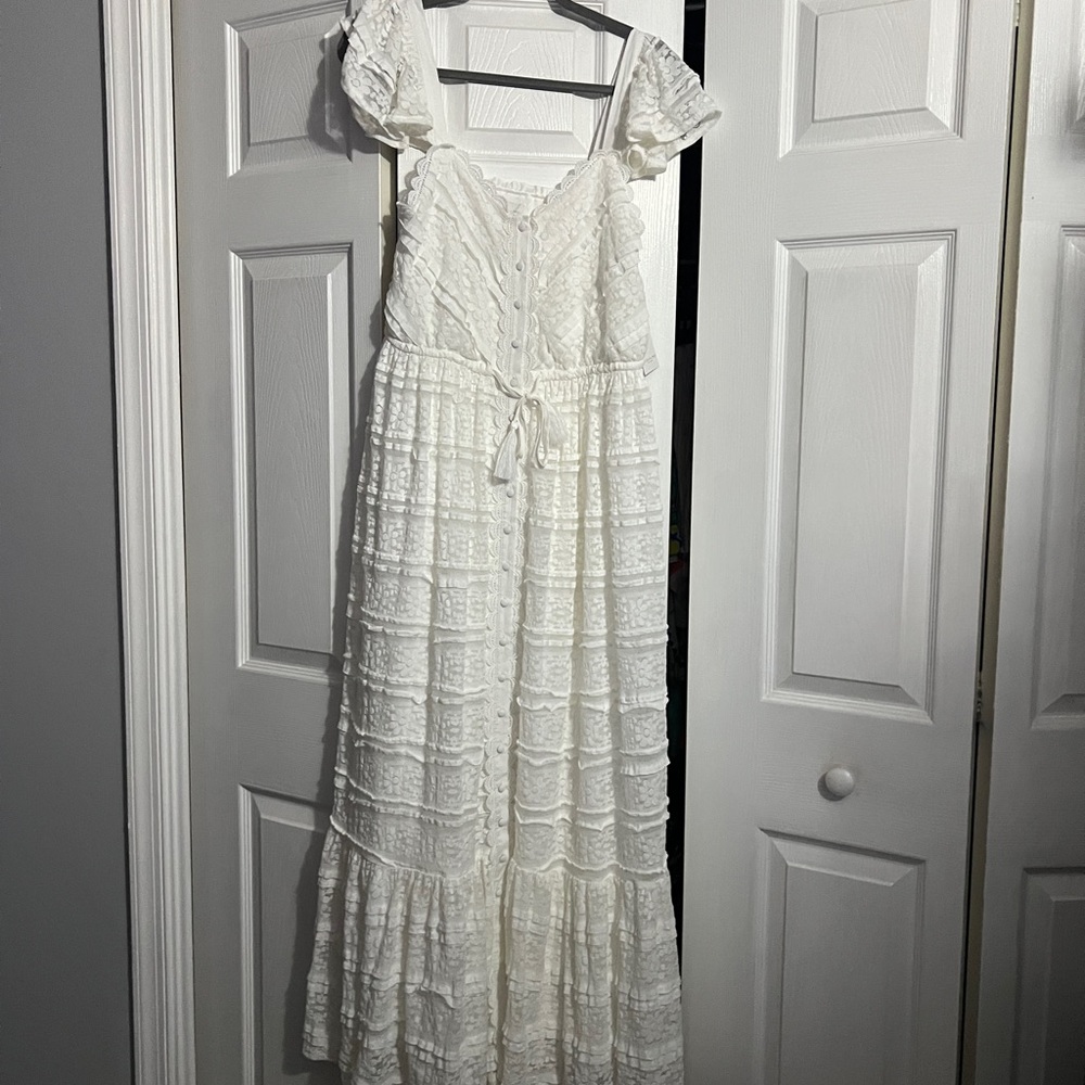 Gorgeous Elegant White Lace Maxi Dress - Picture 10 of 16